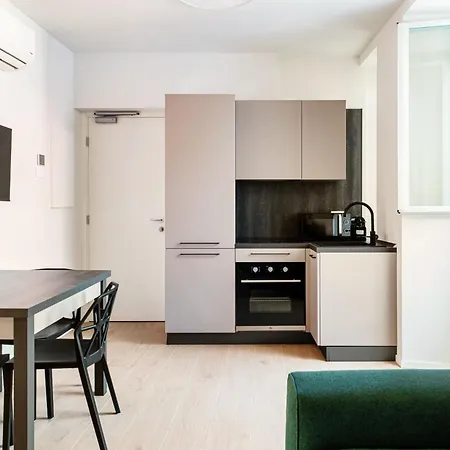 Lago Suites * Como