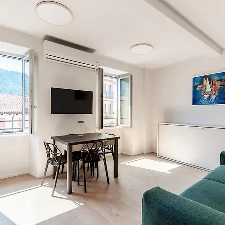 Lago Suites * Como